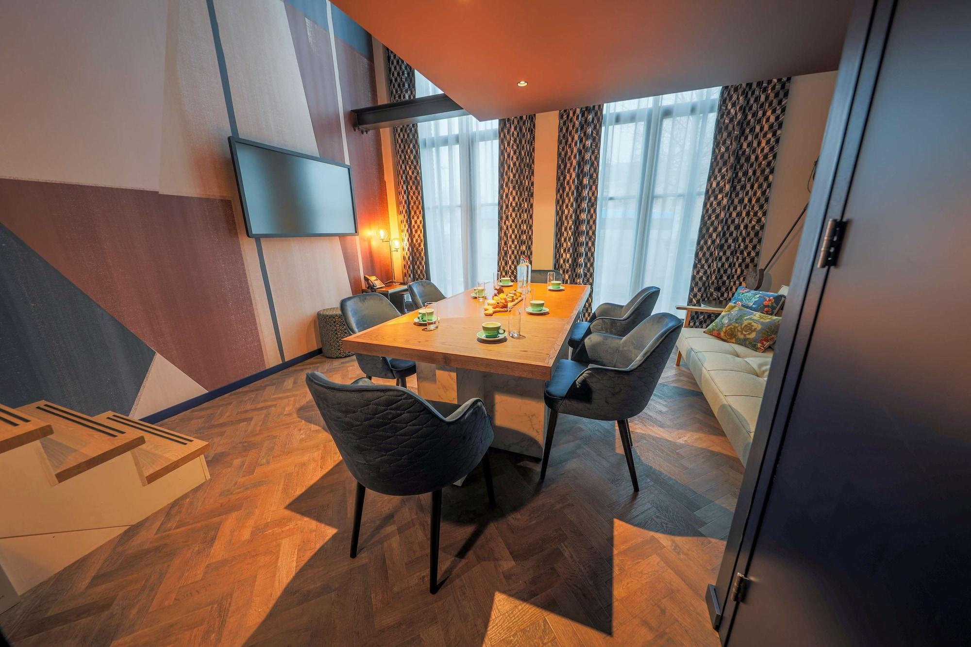 Hotel Haarhuis Арнем Екстериор снимка